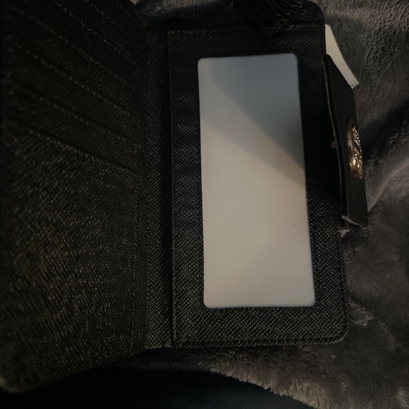 Wallet - Picture 3 of 4